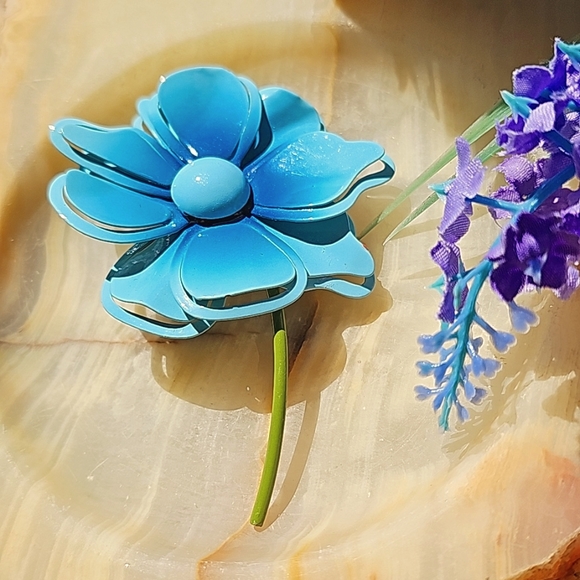 VINTAGE 1970S Flower Brooch 🌼 - Picture 2 of 12